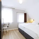 Hotel Logierhaus Rheintoreins Rees