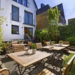 Logierhaus Rheintoreins Hotel