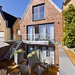Logierhaus Rheintoreins Rees