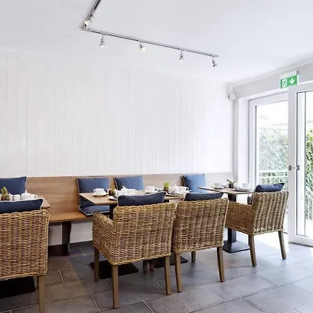 Logierhaus Rheintoreins Hotell 3*