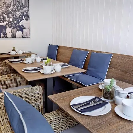 Logierhaus Rheintoreins Hotell 3*