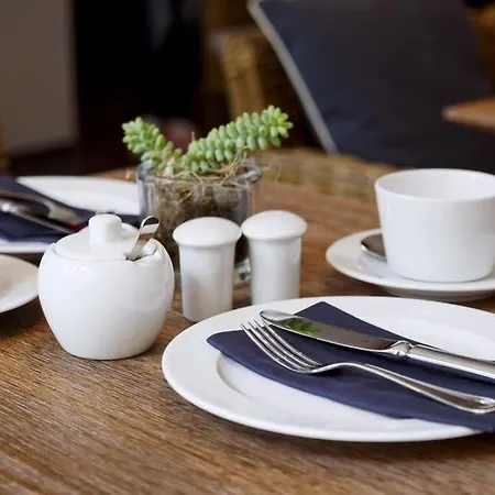 Logierhaus Rheintoreins Hotel Rees