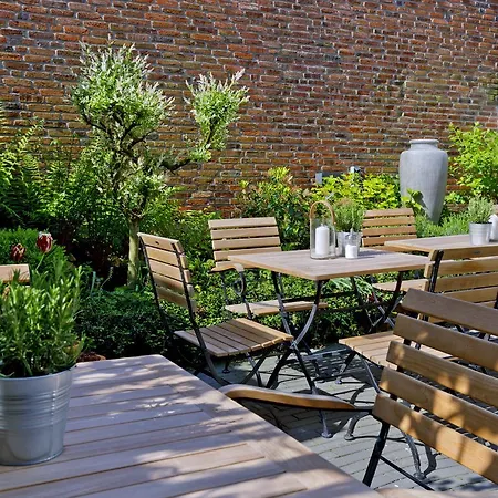 Hotel Logierhaus Rheintoreins Rees