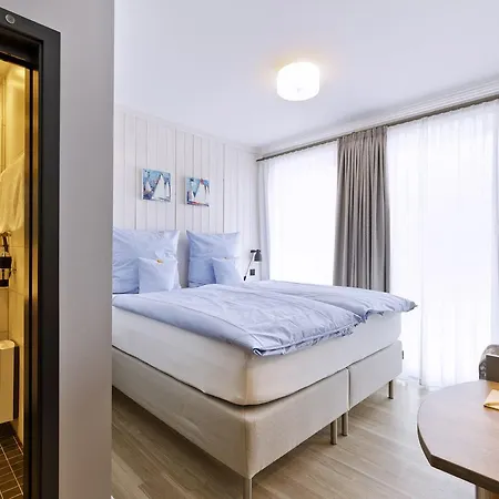 Hotell Logierhaus Rheintoreins 3*