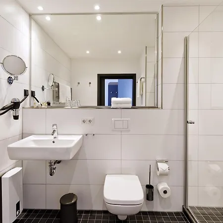 Logierhaus Rheintoreins Hotell