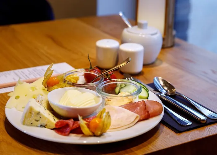 Logierhaus Rheintoreins فندق ريز