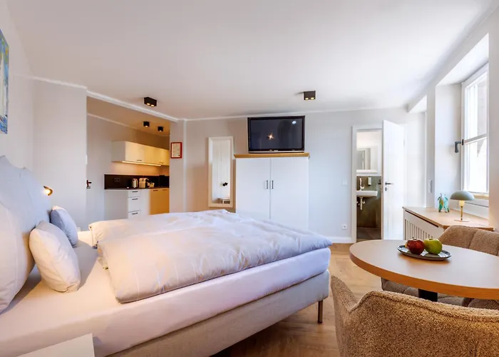 Logierhaus Rheintoreins 3*