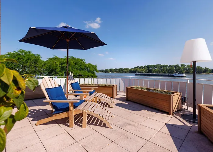 Logierhaus Rheintoreins 3* ريز