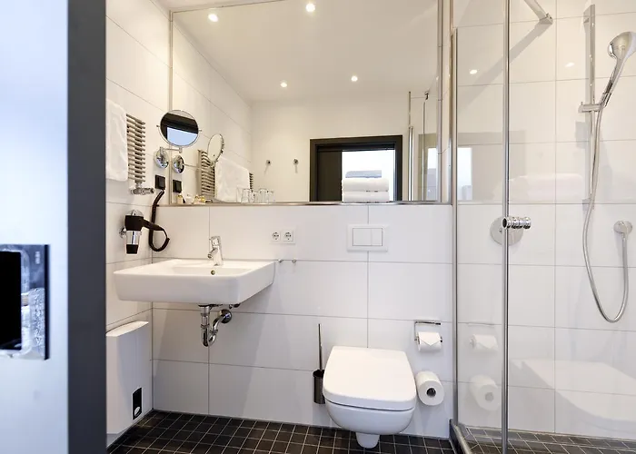 Logierhaus Rheintoreins Hotel